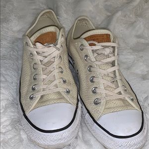 BRAND NEW. Worn once.